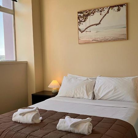 The Post Hotel Porirua Buitenkant foto
