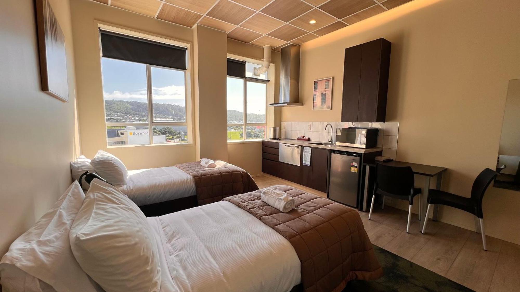 The Post Hotel Porirua Buitenkant foto