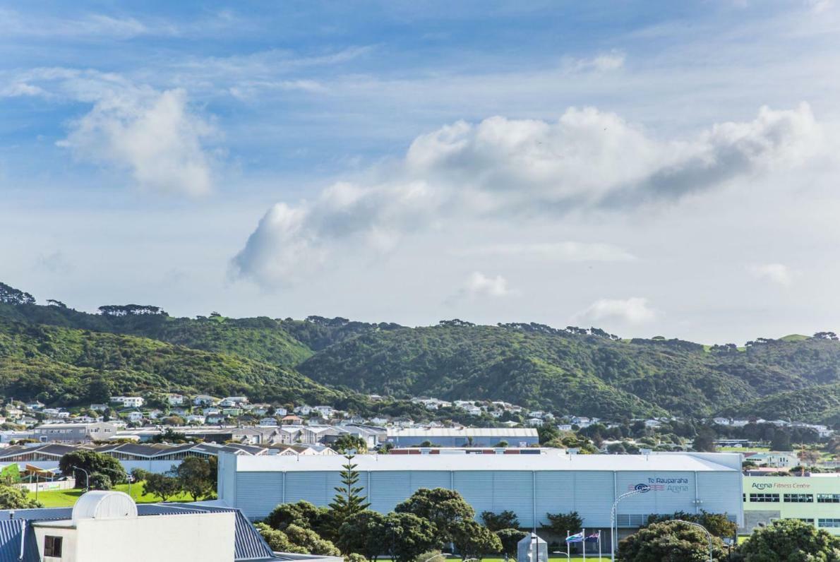 The Post Hotel Porirua Buitenkant foto